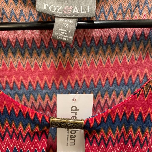 Roz & Ali Woman Women's Multicolor Chevron Keyhole Top Size 1X New With Tags - Picture 4 of 4